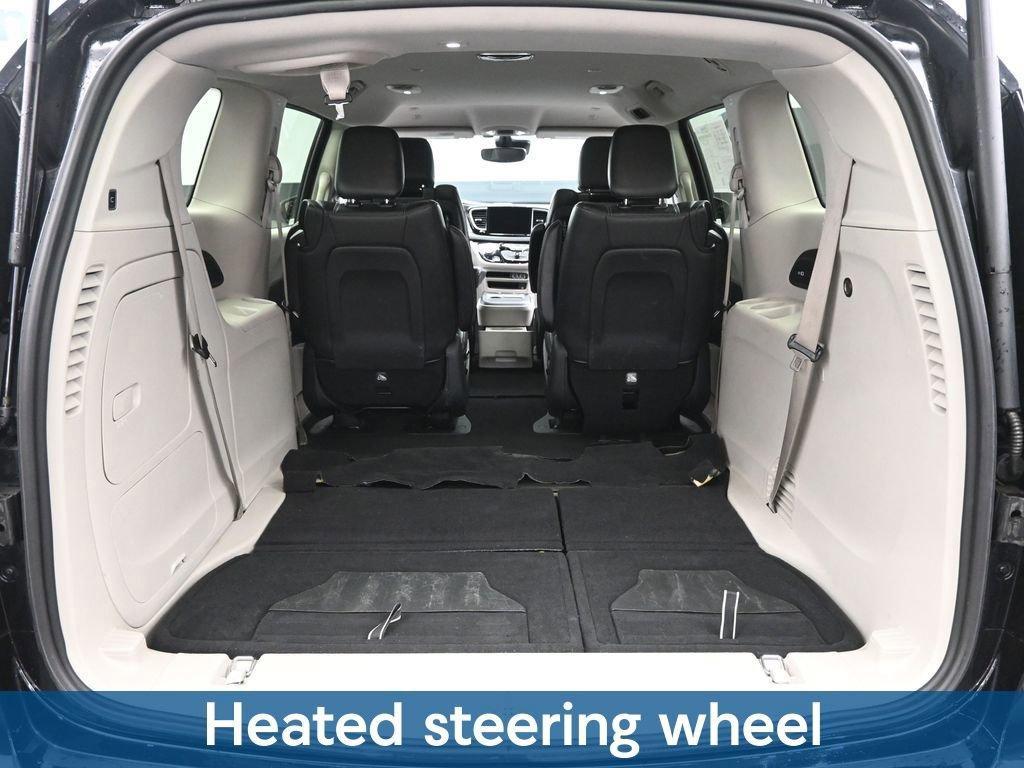 2022 Chrysler Pacifica Vehicle Photo in Cedar Rapids, IA 52402