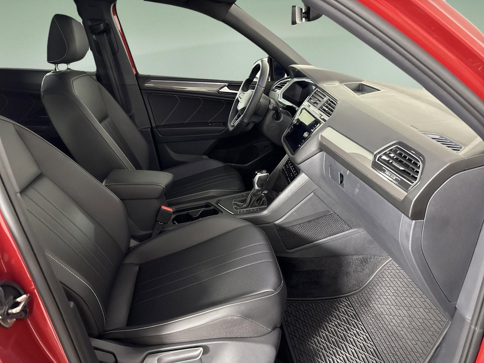 2024 Volkswagen Tiguan Vehicle Photo in Georgetown, TX 78626