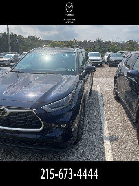 2021 Toyota Highlander Vehicle Photo in Trevose, PA 19053