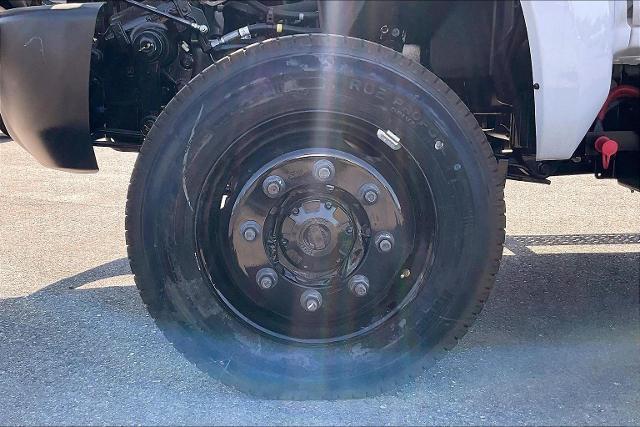 2024 Chevrolet Silverado Chassis Cab Vehicle Photo in INDEPENDENCE, MO 64055-1314