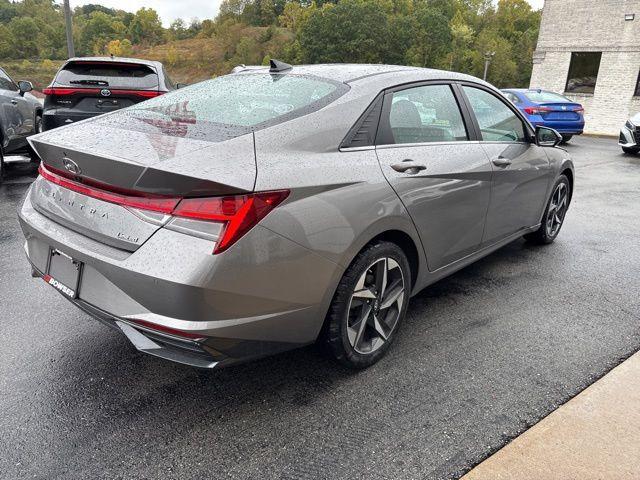 2023 Hyundai ELANTRA Vehicle Photo in Pleasant Hills, PA 15236