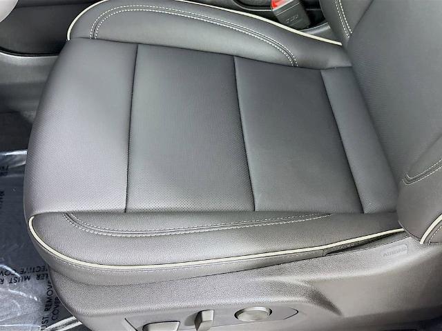 2025 GMC Yukon XL Vehicle Photo in PUYALLUP, WA 98371-4149