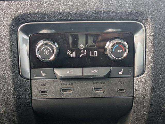 2025 Chevrolet Tahoe Vehicle Photo in BRUNSWICK, GA 31525-1881