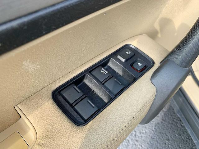 2010 Honda CR-V Vehicle Photo in MOON TOWNSHIP, PA 15108-2571