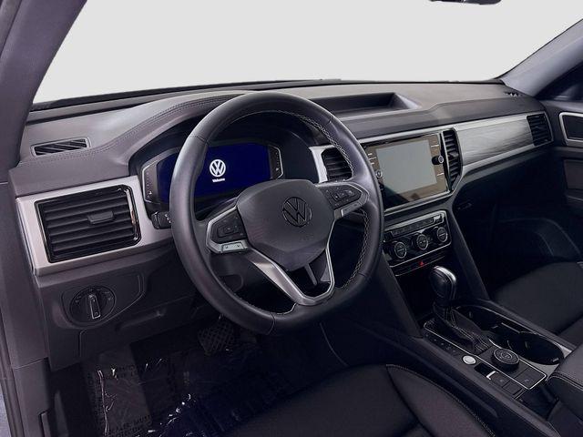 2023 Volkswagen Atlas Cross Sport Vehicle Photo in Puyallup, WA 98371