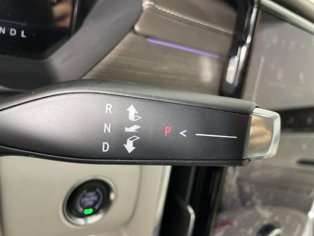 2024 GMC Acadia Vehicle Photo in GILBERT, AZ 85297-0402