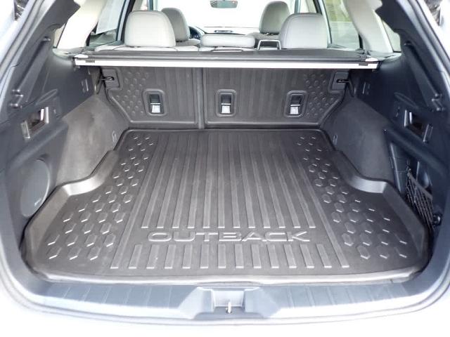 2022 Subaru Outback Vehicle Photo in ZELIENOPLE, PA 16063-2910