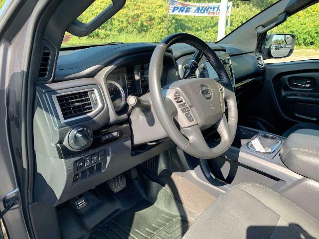 2019 Nissan Titan Vehicle Photo in MOON TOWNSHIP, PA 15108-2571