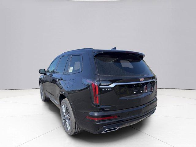 2025 Cadillac XT6 Vehicle Photo in LEOMINSTER, MA 01453-2952