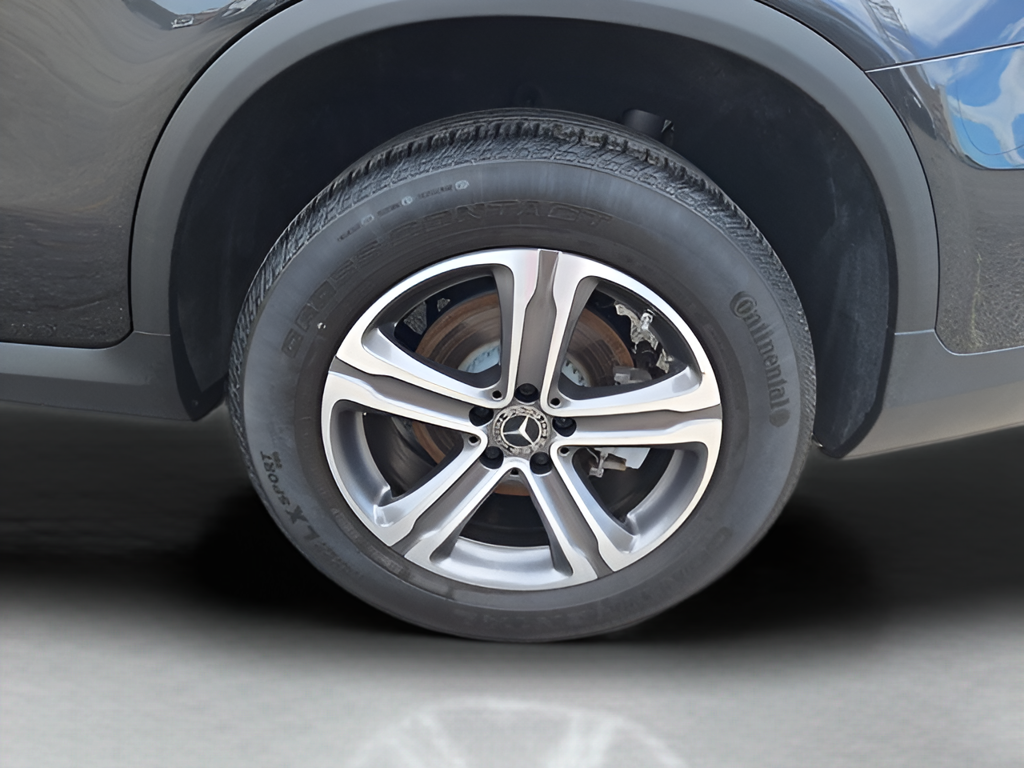 2022 Mercedes-Benz GLC photo 23 of 30