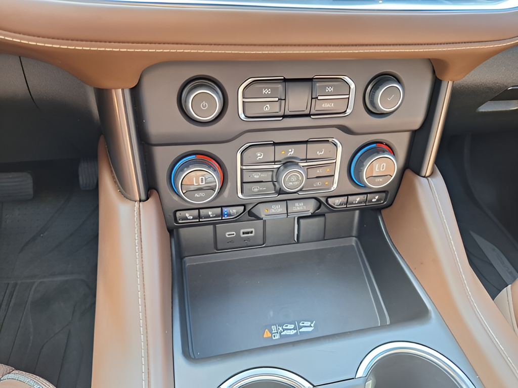 2023 Chevrolet Tahoe photo 17 of 33