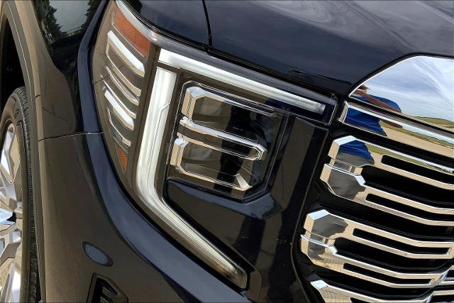 2024 GMC Sierra 1500 Vehicle Photo in TOPEKA, KS 66609-0000