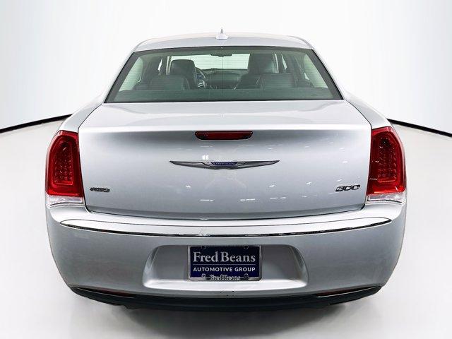 2020 Chrysler 300 Vehicle Photo in Flemington, NJ 08822