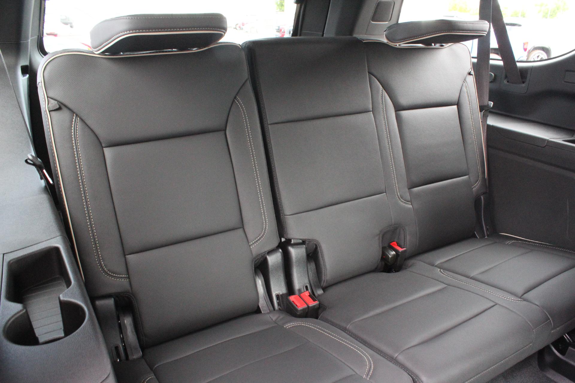 2026 GMC Yukon XL Vehicle Photo in AURORA, CO 80012-4011