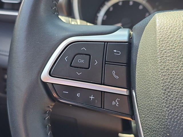2023 Toyota Highlander Vehicle Photo in Pleasant Hills, PA 15236