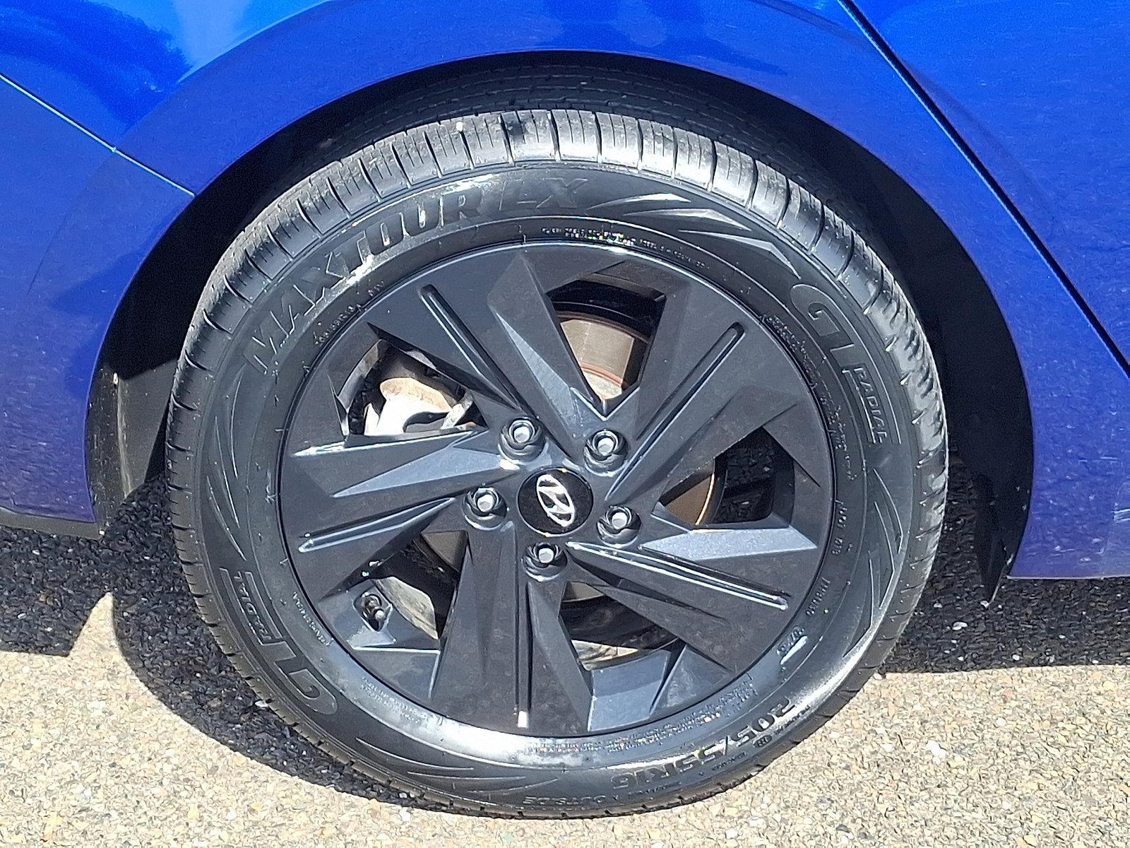 2023 Hyundai ELANTRA Vehicle Photo in Trevose, PA 19053