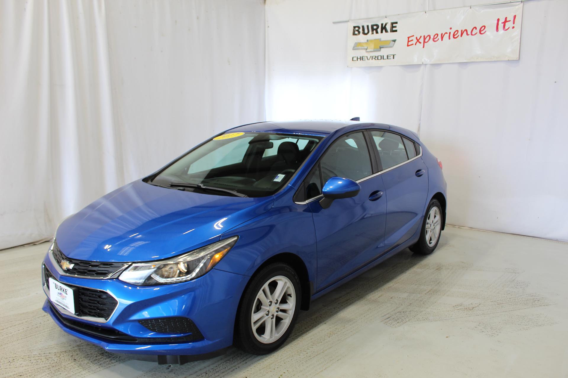 2017 Chevrolet Cruze Vehicle Photo in NORTHAMPTON, MA 01060-1120