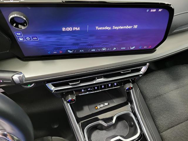 2025 Chevrolet Traverse Vehicle Photo in MANITOWOC, WI 54220-5838