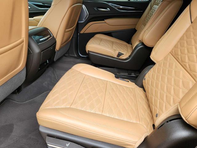2023 Cadillac Escalade Vehicle Photo in DENTON, TX 76210-9321