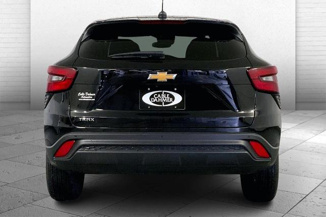 2024 Chevrolet Trax Vehicle Photo in INDEPENDENCE, MO 64055-1314