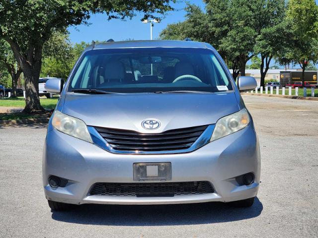 2012 Toyota Sienna Vehicle Photo in DENTON, TX 76210-9321