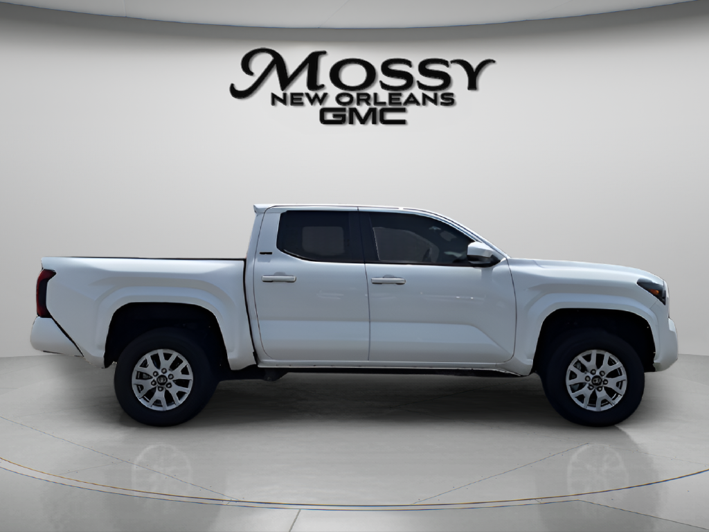 2025 Toyota Tacoma 4WD photo 4 of 30
