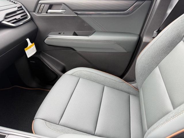 2025 GMC Acadia Vehicle Photo in COLUMBIA, MO 65203-3903