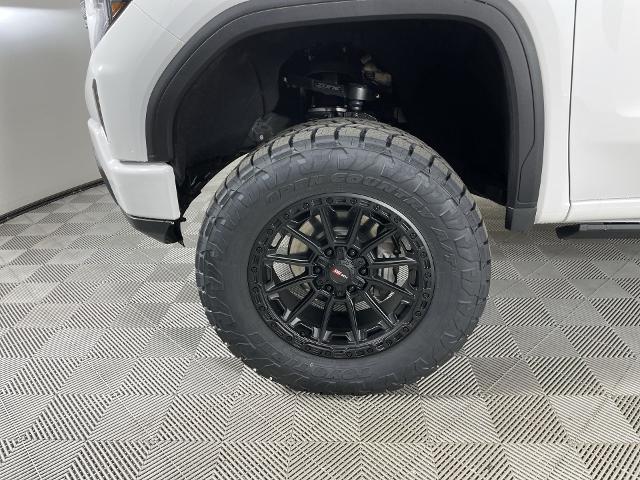 2025 GMC Sierra 1500 Vehicle Photo in GILBERT, AZ 85297-0402