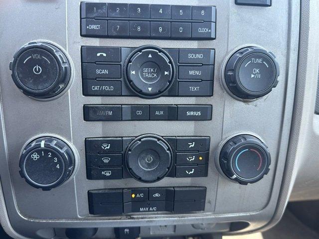 2009 Ford Escape Vehicle Photo in ROCHESTER HILLS, MI 48307-2741