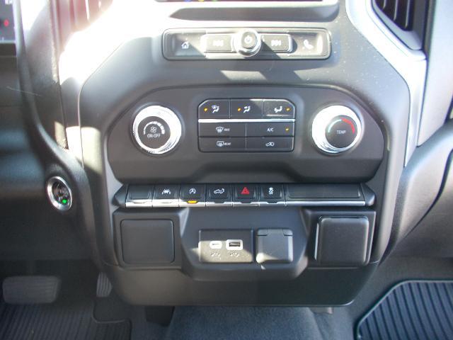 2024 GMC Sierra 1500 Vehicle Photo in LOWELL, MA 01852-4336