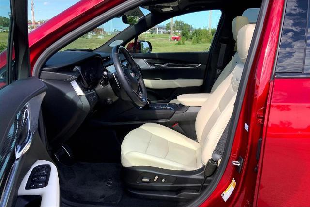 2024 Cadillac XT6 Vehicle Photo in TOPEKA, KS 66609-0000