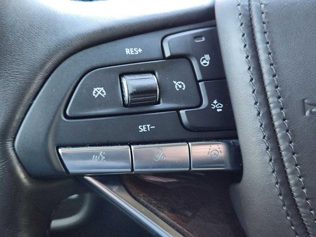 2022 Cadillac Escalade ESV Vehicle Photo in DENTON, TX 76210-9321