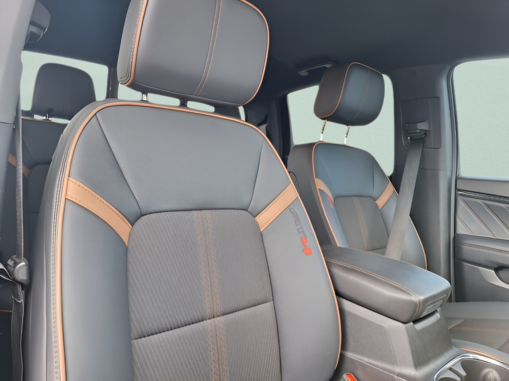 2024 GMC Canyon photo 25 of 30