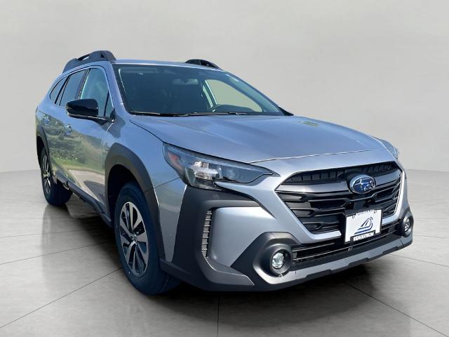 2025 Subaru Outback Vehicle Photo in Neenah, WI 54956