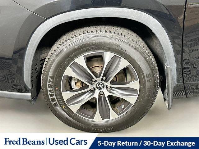 2022 Toyota Highlander Vehicle Photo in Flemington, NJ 08822