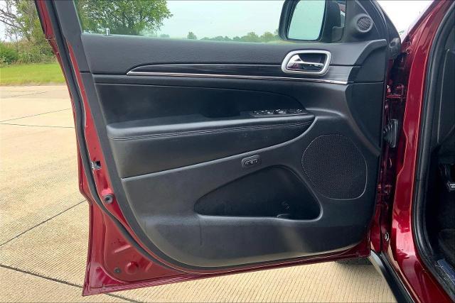 2022 Jeep Grand Cherokee WK Vehicle Photo in TOPEKA, KS 66609-0000
