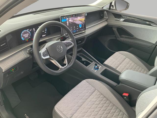 2025 Volkswagen Tiguan Vehicle Photo in Oshkosh, WI 54904