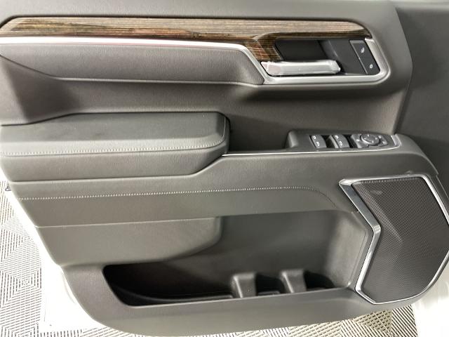 2025 GMC Sierra 1500 Vehicle Photo in GILBERT, AZ 85297-0402