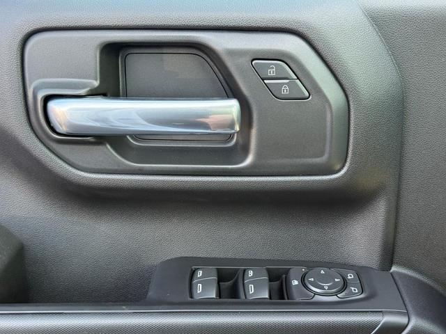 2026 GMC Sierra 1500 Vehicle Photo in COLUMBIA, MO 65203-3903