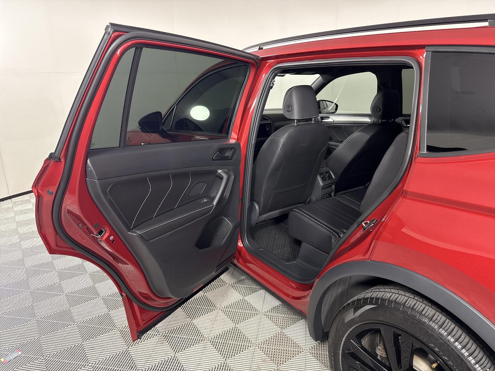 2024 Volkswagen Tiguan Vehicle Photo in Georgetown, TX 78626
