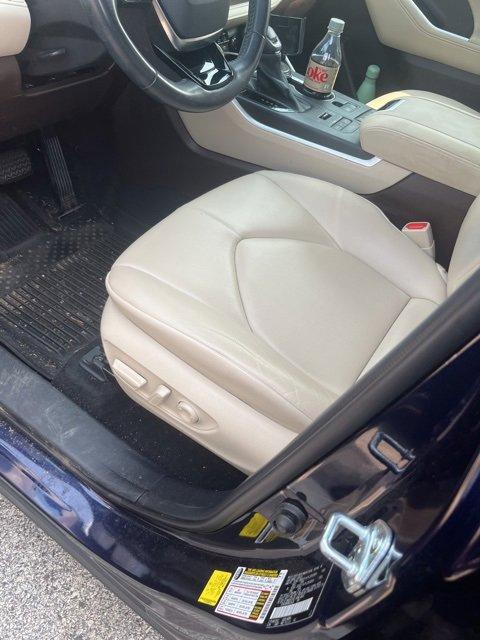 2021 Toyota Highlander Vehicle Photo in Trevose, PA 19053