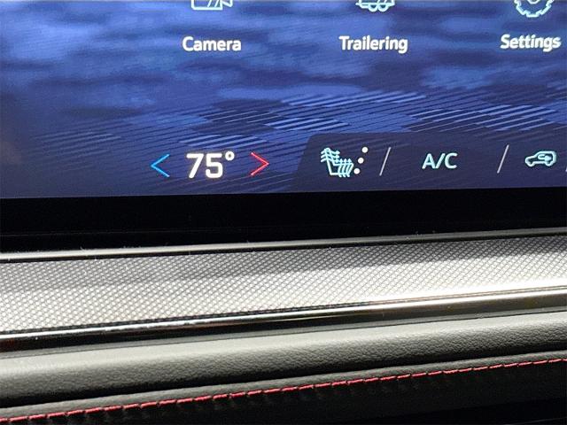 2026 Chevrolet Suburban Vehicle Photo in EVERETT, WA 98203-5662