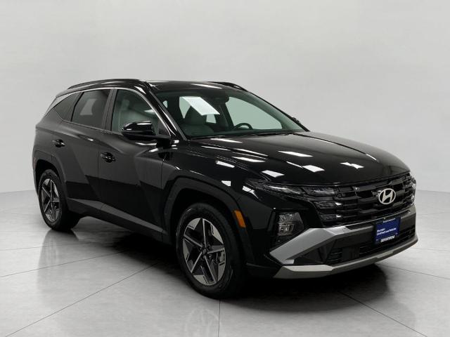 2025 Hyundai TUCSON Hybrid Vehicle Photo in Neenah, WI 54956
