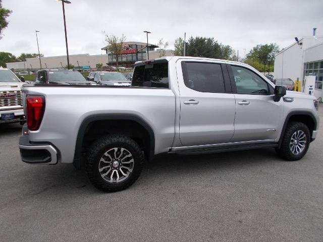 2022 GMC Sierra 1500 Vehicle Photo in LOWELL, MA 01852-4336