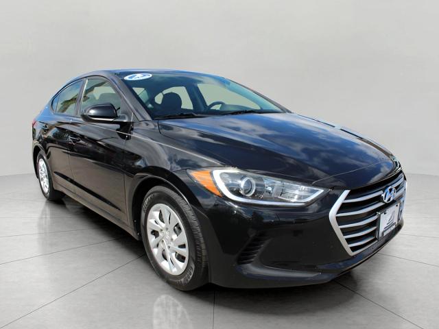 2017 Hyundai ELANTRA Vehicle Photo in Neenah, WI 54956