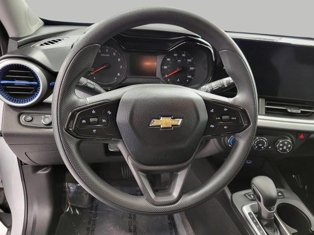 2024 Chevrolet Trax Vehicle Photo in NEENAH, WI 54956-2243