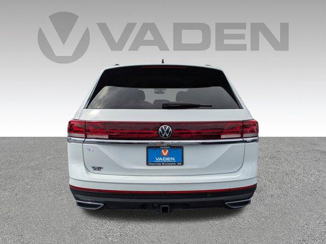2024 Volkswagen Atlas Vehicle Photo in BRUNSWICK, GA 31525-1881