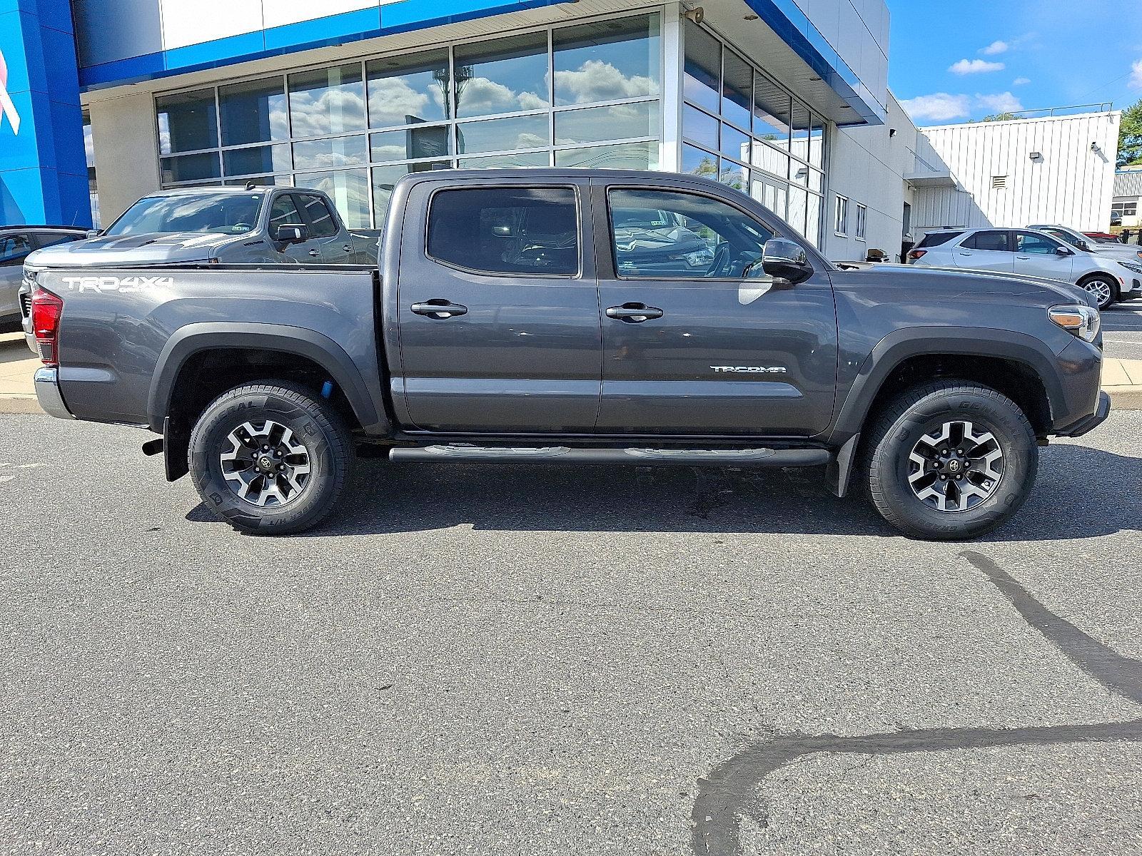 2019 Toyota Tacoma 4WD Vehicle Photo in BETHLEHEM, PA 18017-9401