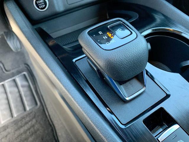 2022 Nissan Rogue Vehicle Photo in MOON TOWNSHIP, PA 15108-2571