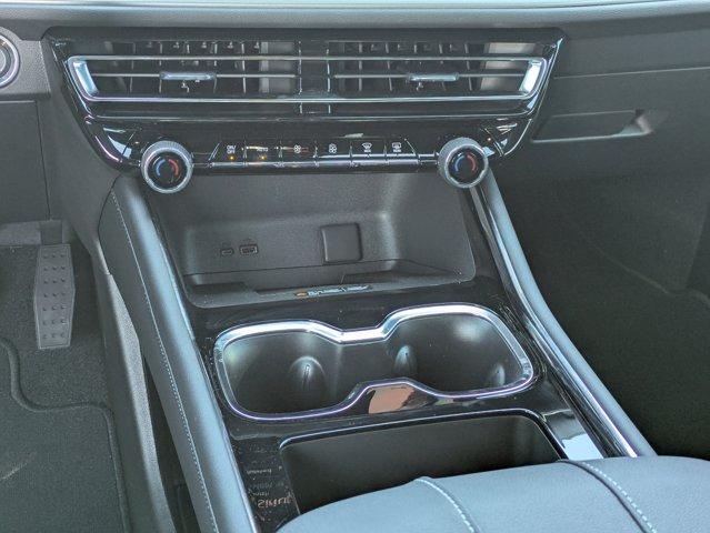 2025 Chevrolet Traverse Vehicle Photo in BRUNSWICK, GA 31525-1881